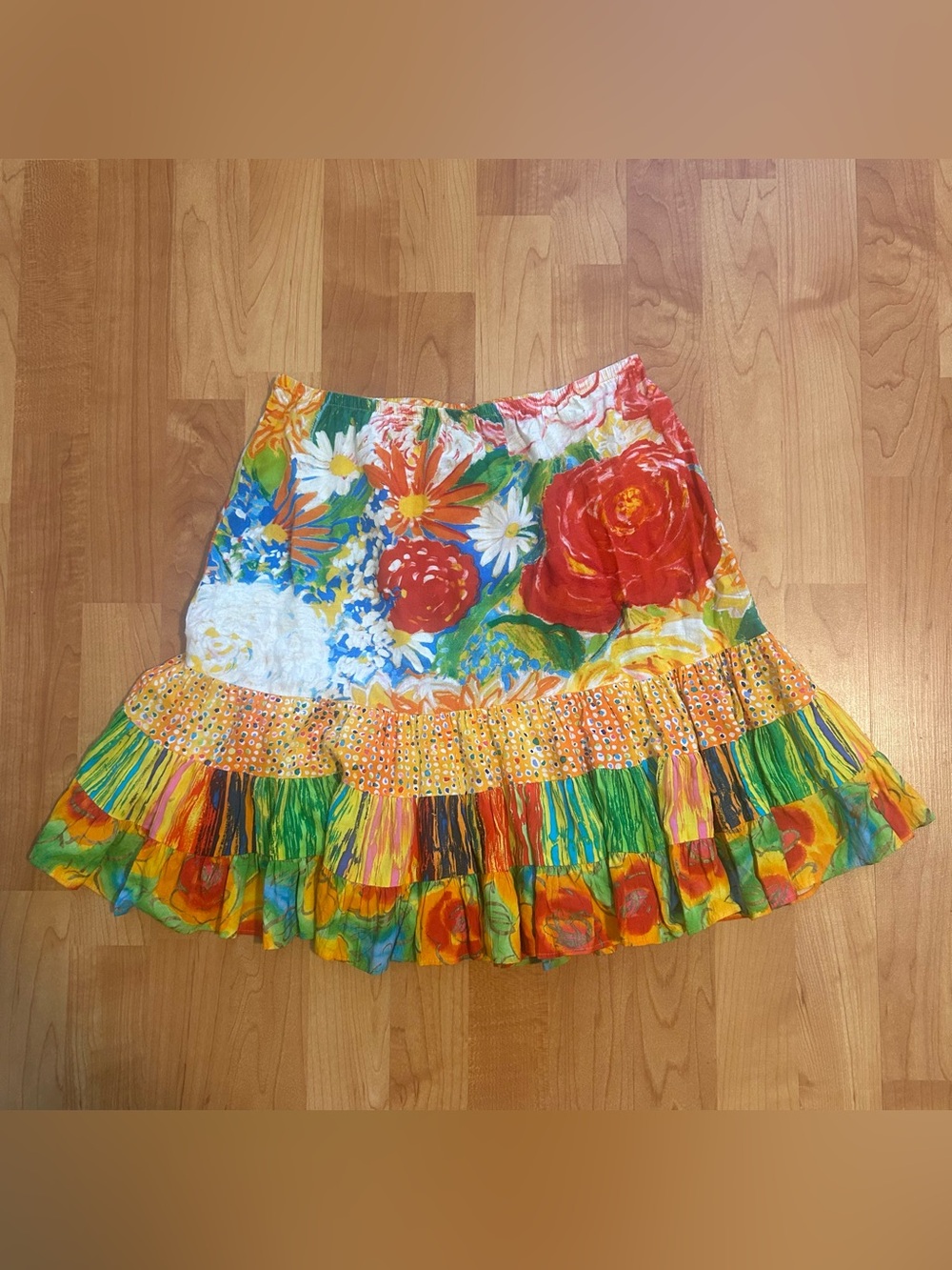 Jams world y2k vintage short skirt floral pattern ruffles size small